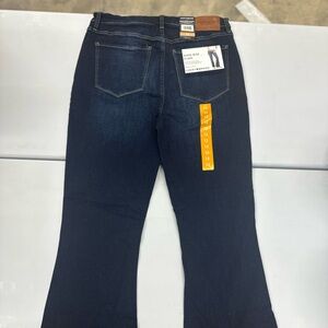 Lucky Brand high rise flare two way stretch jeans size 12